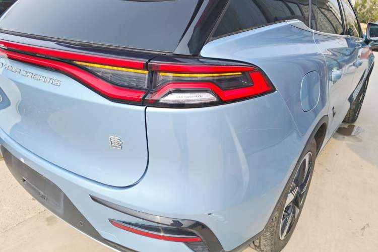 Used BYD Tang New Energy 2023 DM-i Champion Edition 112KM Prestige Model Right Rear Taillight