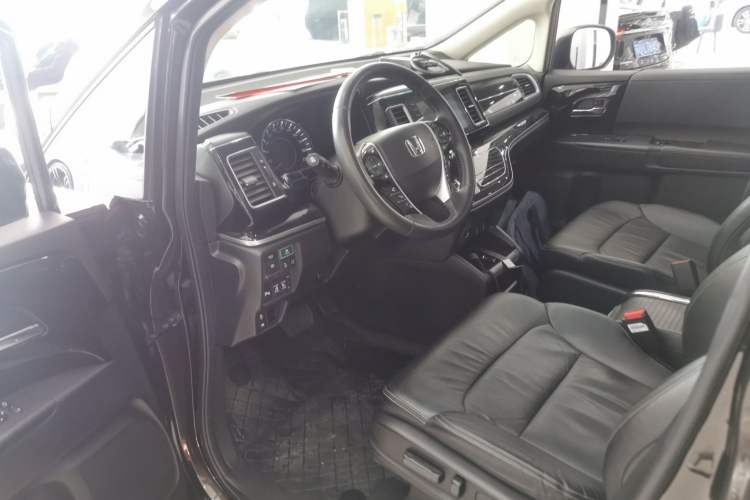 Used Honda Elysion 2019 2.0L Hybrid Luxury Edition