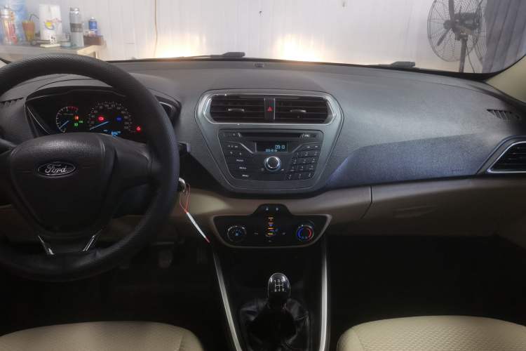 Used Ford Escort 2015 1.5L Manual Comfort Model