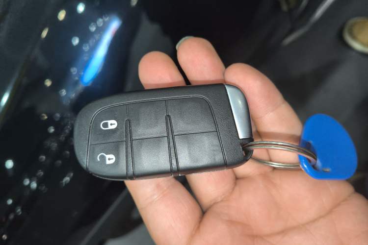 Used Jeep Compass 2017 200T Automatic Family Edition Interior 1