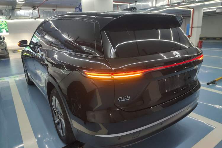 Used Nio ES8 2024 75 kWh Rear Left 45 Deg