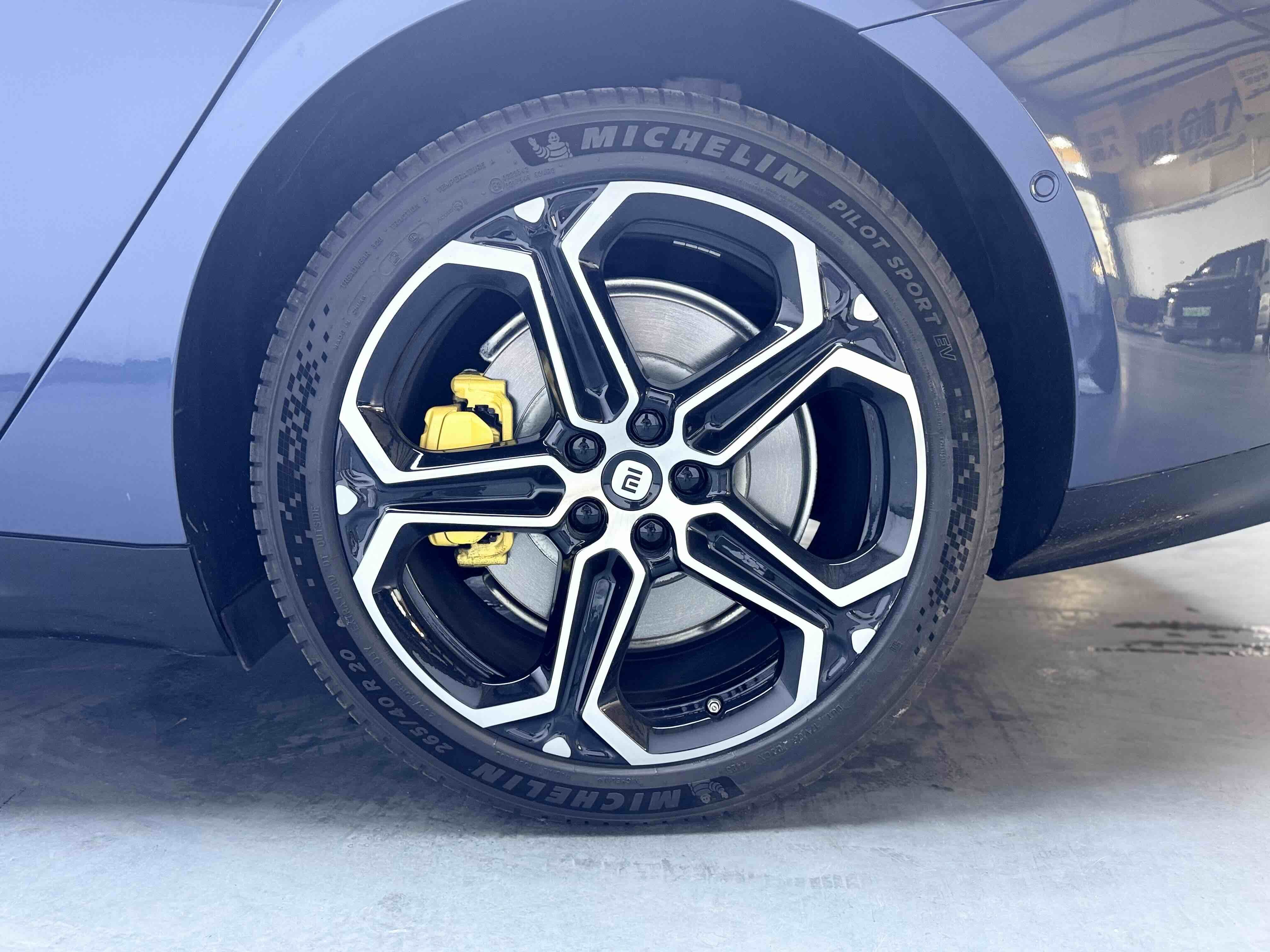 Xiaomi Auto SU7 2024 Four-Wheel Drive Ultra-Long Range Advanced Intelligent Driving Max Edition — снимка 10