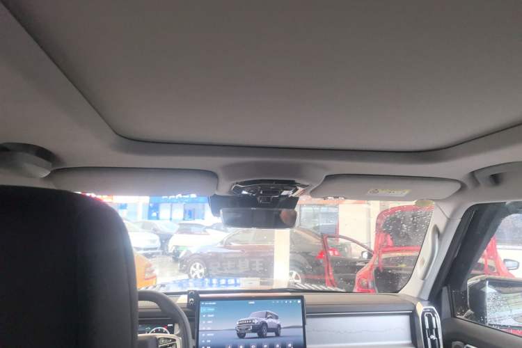 Used JETOUR Traveler 2025 2.0TD DCT Four-Wheel Drive Star Guardian Headliner