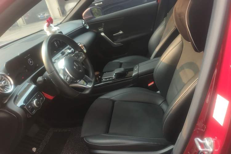 Used Mercedes-Benz A-Class 2021 A 200 L Sport Sedan Fashion Model
