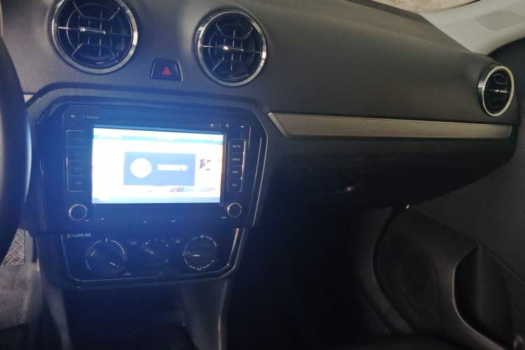 Used Volkswagen Jetta 2017 1.4L Manual Comfort Model
