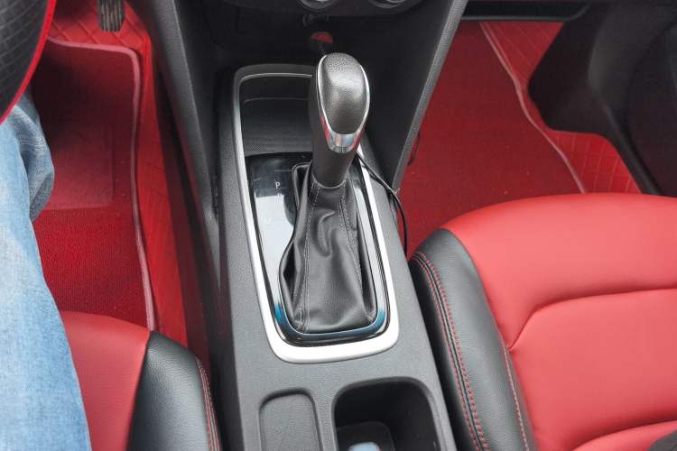 Used Chevrolet Cavalier 2019 320 Automatic Enjoyment with Sunroof Gear Lever