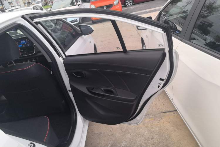 Used Toyota YARiS L Zhi Xiang 2020 1.5L CVT Leading Edition Interior 6