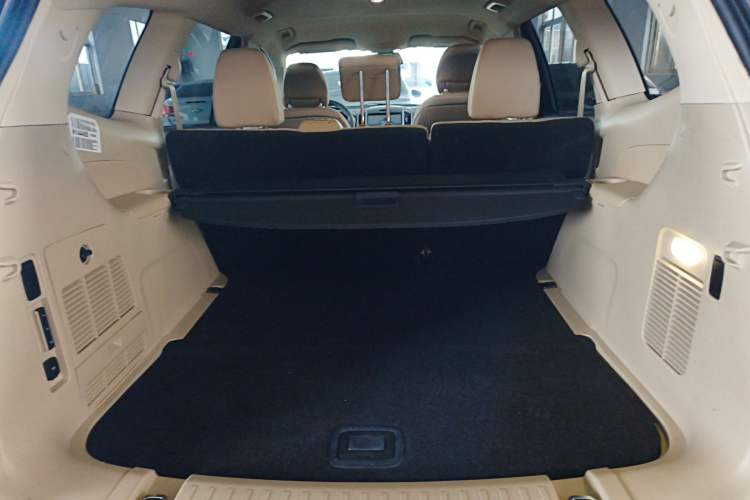 Used Ford Edge 2016 EcoBoost 245 Two-Wheel-Drive Titanium 5-Seater