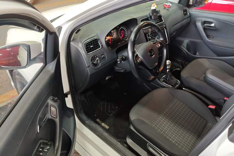 Used Volkswagen Polo 2018 1.5L Automatic Enjoyment Model
