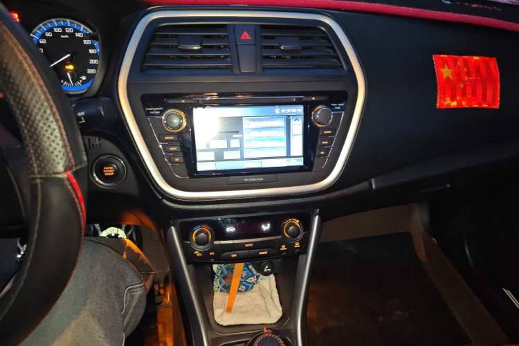 Used Suzuki S-Cross 2014 1.6L Manual Two-Wheel Drive Elite Model