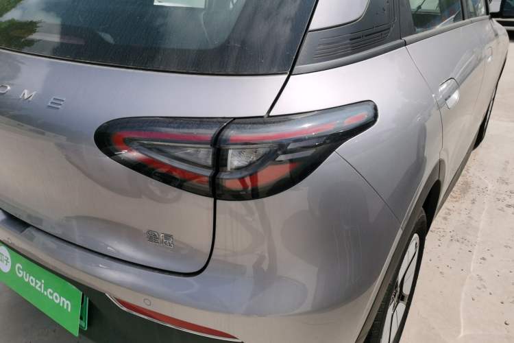Used Geely Galaxy Geome 2026 Model 310km Youth Edition Right Rear Taillight