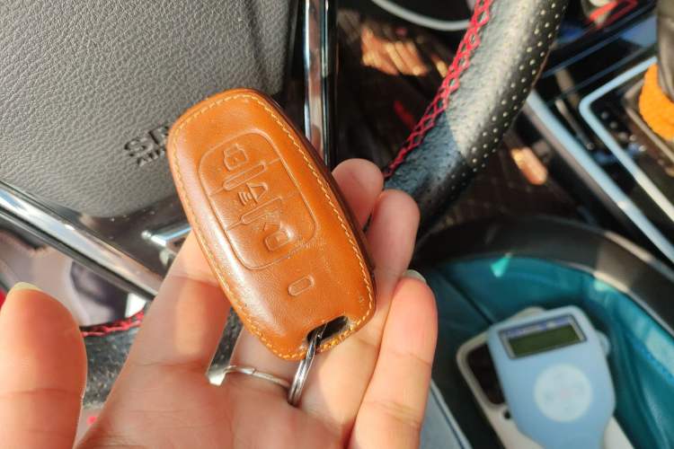 Used Haval H2 2015 1.5T Automatic Two-Wheel Drive Elite Edition Vehicle Key