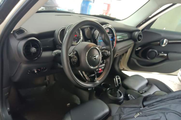 Used MINI 2019 1.5T COOPER Artist Five-Door Edition