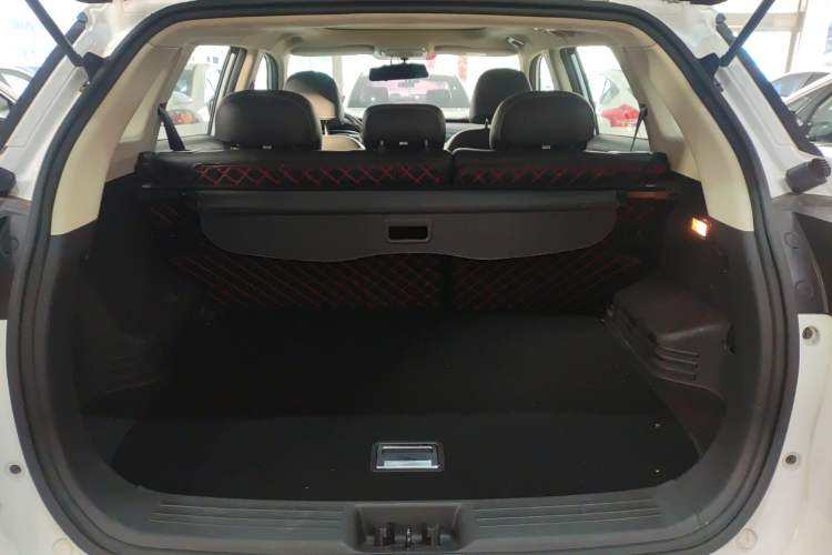 Used Geely Auto Emgrand X7 Sport 2018 1.8TD Automatic Two-Wheel Drive Smart Connect 4G Internet Edition