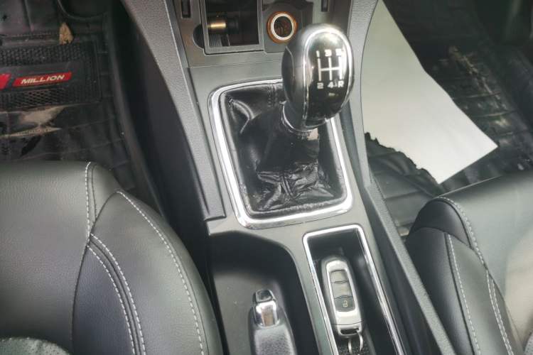 Used Geely Auto Emgrand 2017 Sedan Million Edition 1.5L Manual - Upward Version Gear Lever