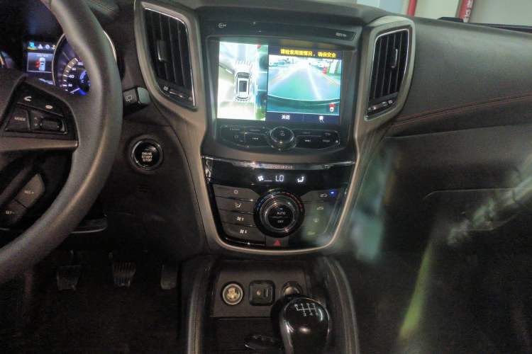 Used CHANGAN CS75 2017 Shangkui Edition 1.5T Manual Luxury Model Audio And AC Panel