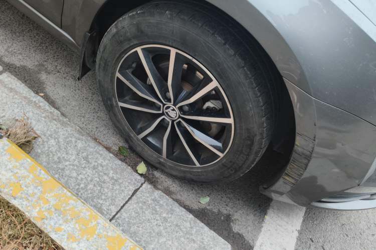 Used Skoda Octavia 2017 1.6L Automatic Smart Drive Edition