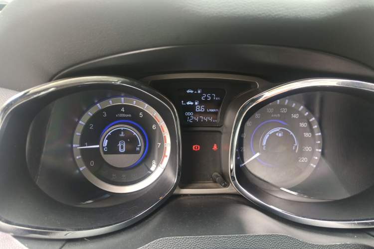 Used JAC Group Refine S5 2015 1.5T Manual Comfort Model

