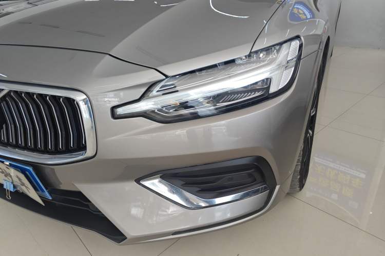 Used Volvo S60 2020 T4 Zhiyi Luxury Edition