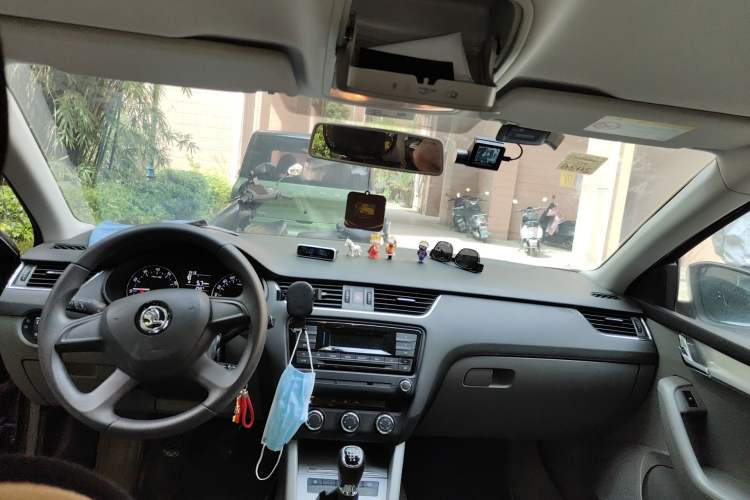 Used Skoda Octavia 2015 1.6L Manual Yijie Edition