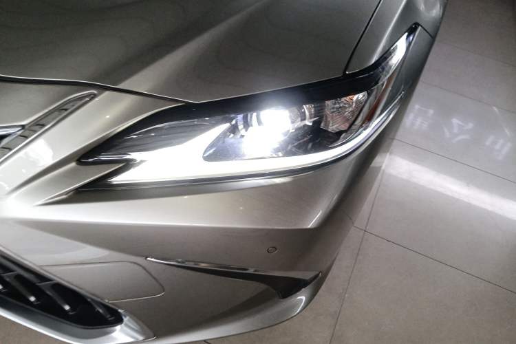 Used Lexus ES 2022 260 Excellence Edition
