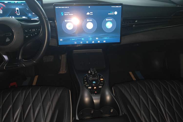 Used BYD Seal 2023 Champion Edition 550km Elite Model Audio And AC Panel