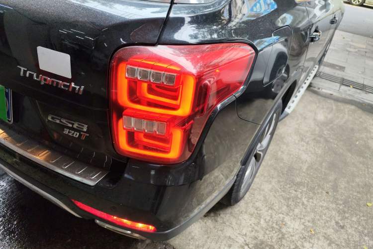 Used GAC Trumpchi GS8 2017 320T Two-Wheel Drive Luxury Smart Connectivity Version (7 Seats)