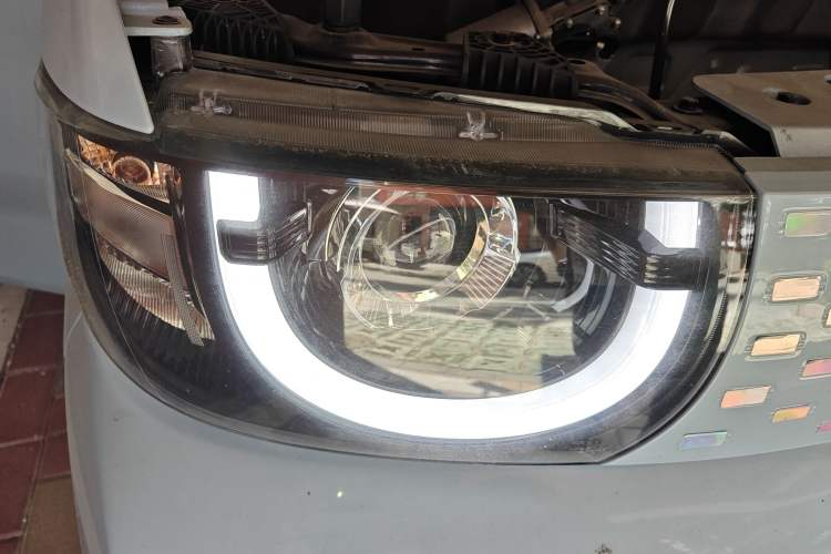 Used Chery QQ Ice Cream 2022 120km Conical Shape Lithium Iron Phosphate