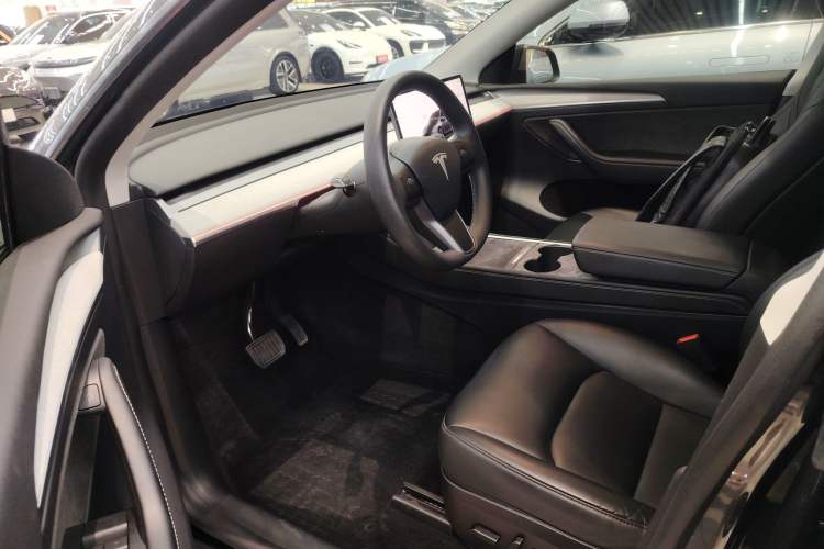 Used Tesla Model Y 2024 Rear-Wheel-Drive Version
