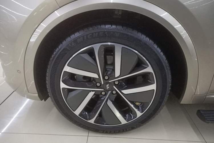 Used Li Auto L9 2024 Ultra Model
