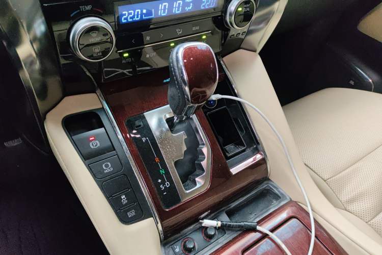 Used Toyota Alphard 2015 3.5L Luxury Edition