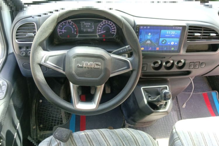 Used JMC Transit 2019 2.8T Commercial Version Short Wheelbase Mid-Roof 6-Seater China VI JX493 Steering Wheel