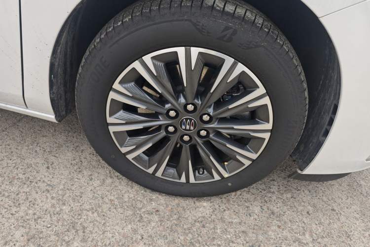 Used Buick GL8 2025 Lu Zun Deluxe Edition
