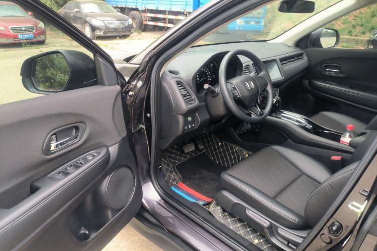 Used Honda Vezel 2020 1.5L CVT Pioneer Edition
