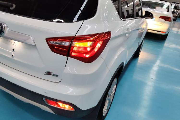 Used CHANGAN CS35 2017 1.6L Automatic Luxury Model
