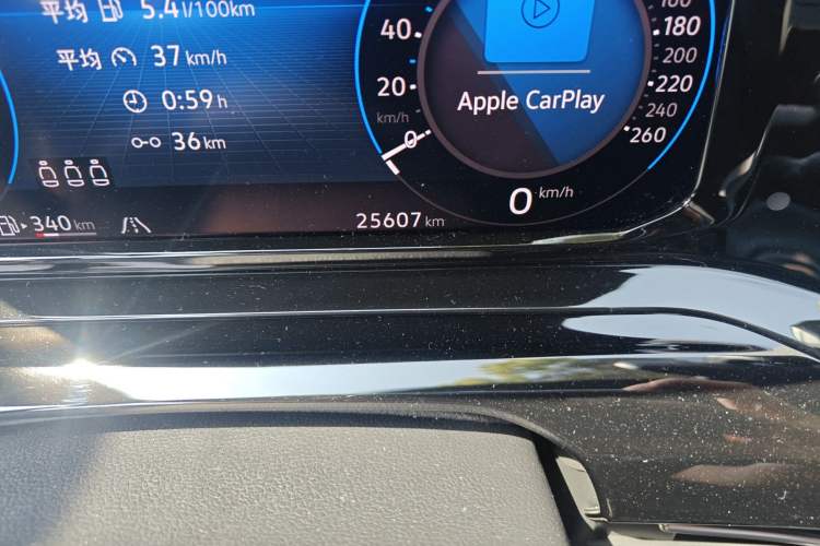 Used Volkswagen Golf 2023 280TSI DSG R-Line Lite Odometer Close Up