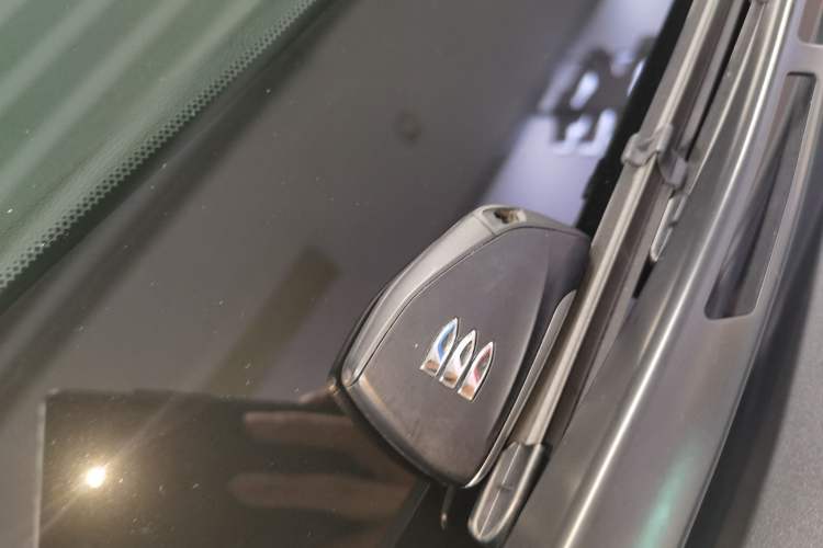 Used Buick GL8 New Energy 2024 Lu Zun Smart Edition 7-Seater Interior 1