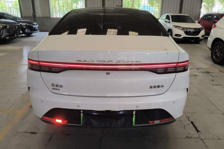 Used BYD Destroyer 05 2024 Honor Edition DM-i 120KM Luxury Model Rear