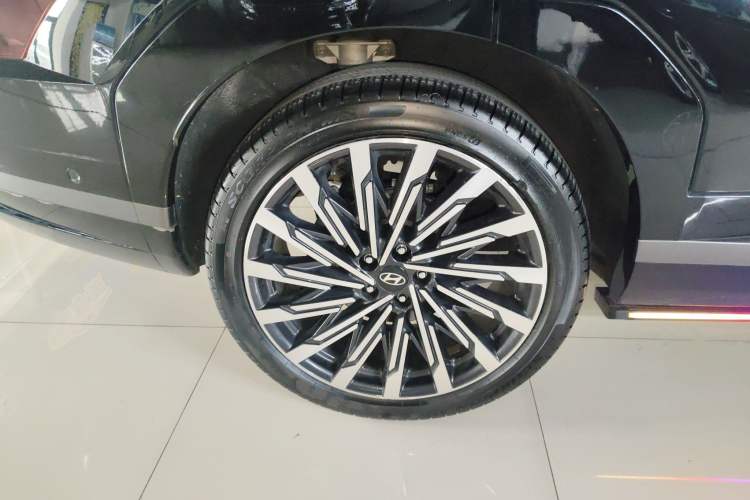 Used Hyundai Santa Fe 2024 2.0T Connoisseur Pro Max