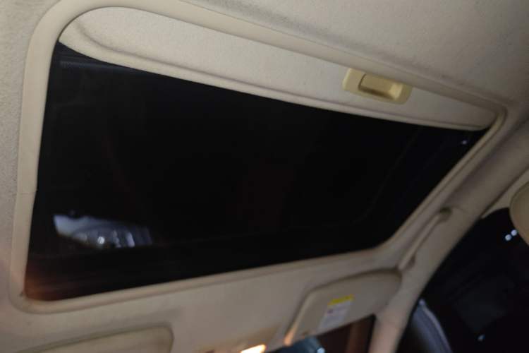 Used Ford Focus 2011 Sedan 1.8L Automatic Fashion Edition
