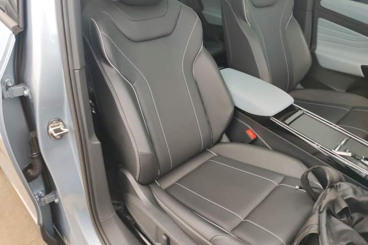 Used Volkswagen ID.4 X 2024 Pure & Smart Edition Right Front Seat