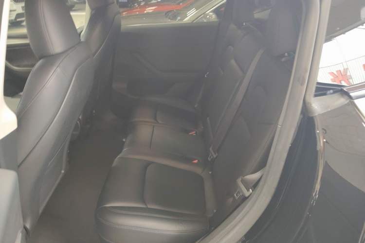 Used Tesla Model Y 2023 Rear-Wheel-Drive Version
