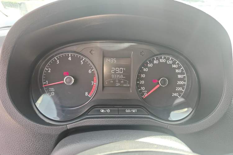 Used Volkswagen Polo 2016 1.4L Manual Fashion Model Instrument Cluster