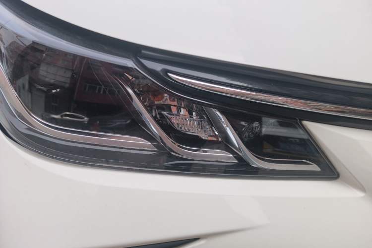 Used Toyota Corolla 2023 1.8L Smart Electric Hybrid Dual-Motor Elite Edition Right Front Headlight