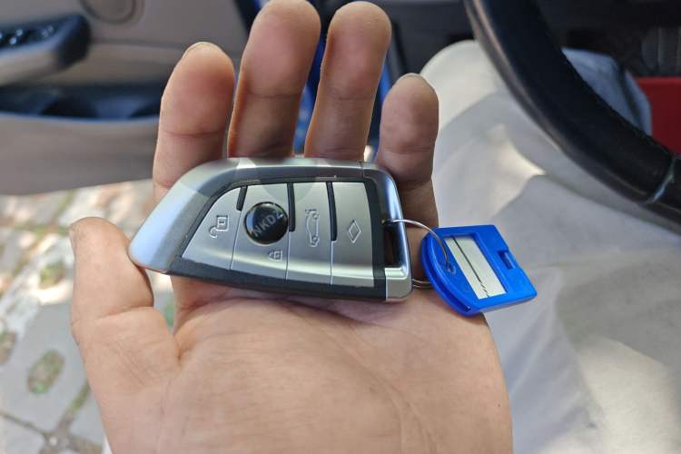 Used BMW 1 Series 2018 118i Sport Edition Vehicle Key