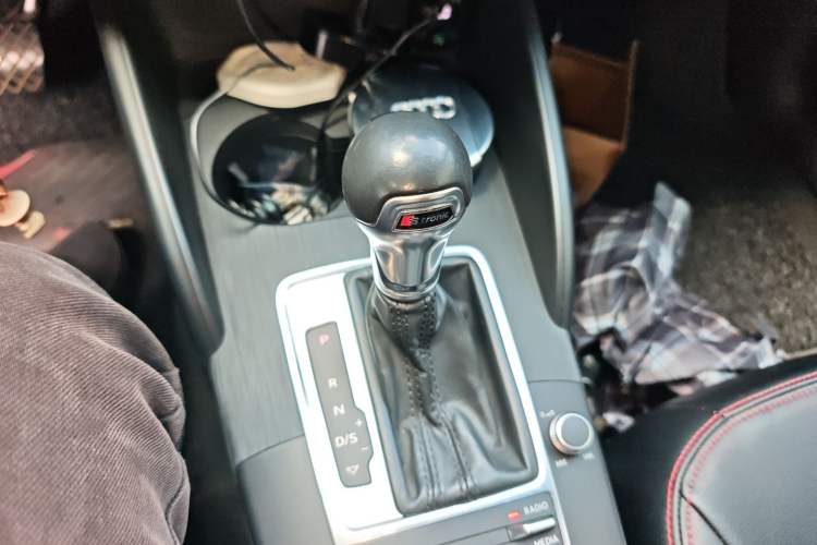 Used Audi A3 2014 Sportback 35 TFSI Automatic Ambition Edition Gear Lever