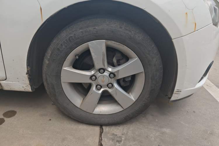 Used Chevrolet Cruze 2013 1.8L SE AT Right Front Wheel Hub
