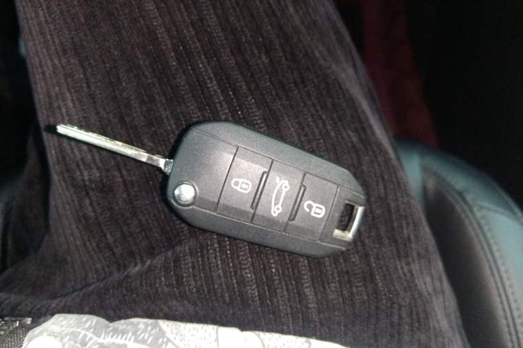 Used Peugeot 408 2019 360THP Automatic Prestige Edition China VI Standard Interior 1