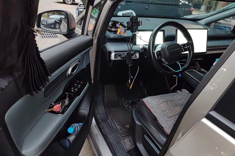 Used AION Y 2023 Plus 510 Enjoy Edition Driver Seat