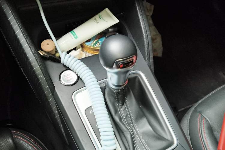 Used Audi Q2L 2022 35 TFSI Progressive Dynamic Edition Gear Lever